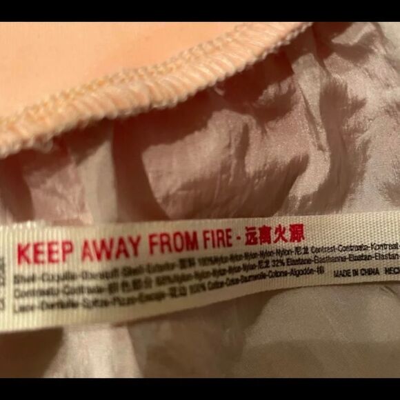 NWOT Free People Oh Hey  Appliqué Chai TeCrop top size XS - Picture 5 of 6